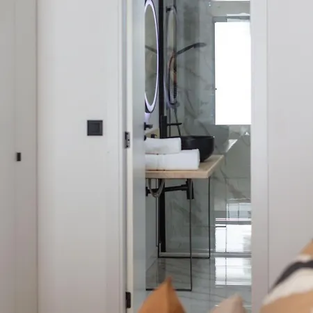 Leones By Concept Flats Apartament *